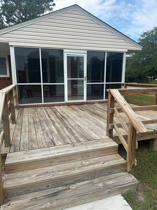 Building Photo - 4612 Longleaf Hills Drive