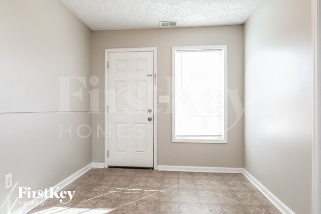 Building Photo - 120 Grayview Ct