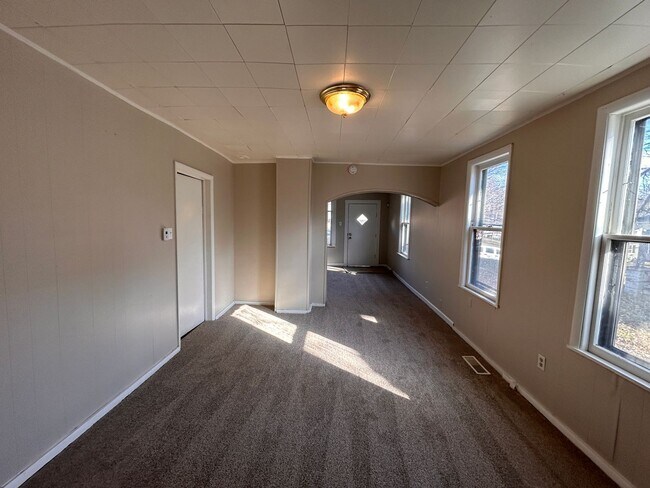 Foto del edificio - Fabulous 2 Bedroom Home For Rent