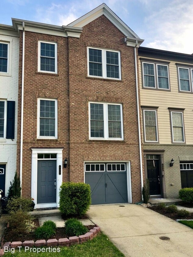 Primary Photo - 4 br, 3.5 bath House - 557 Dandelion Terrace