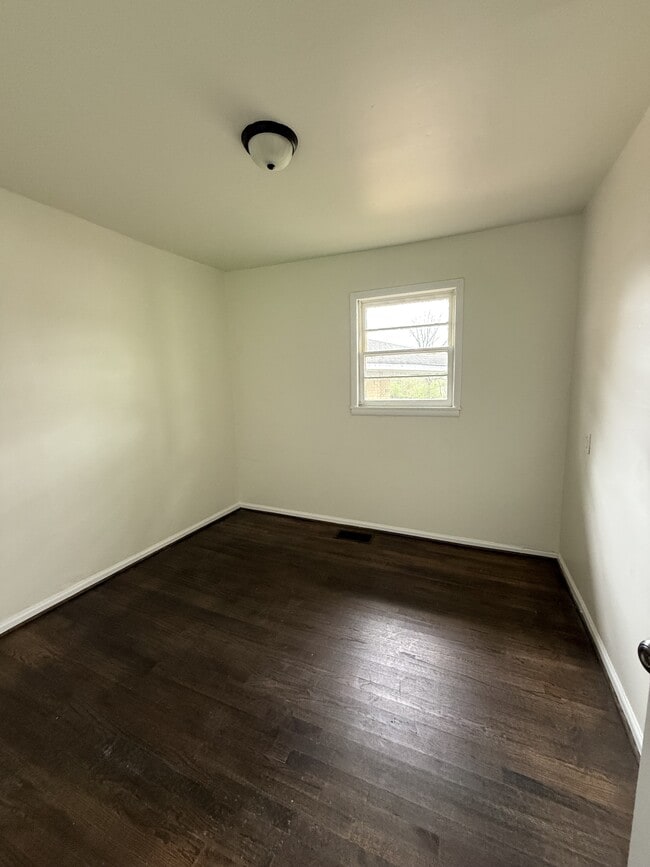 Foto del edificio - 6117 Patton Ave