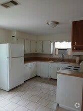 Building Photo - 28632 LA-40
