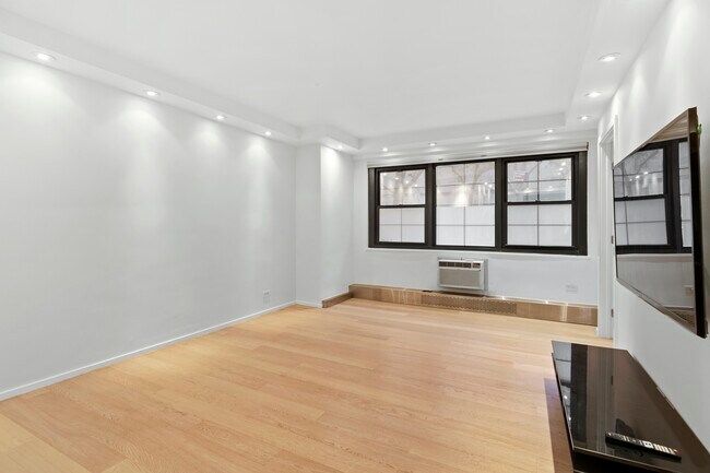 Building Photo - Sleek finishes Condominium One Bedroom