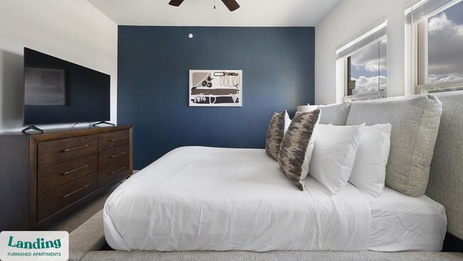 Building Photo - 2825 Main St