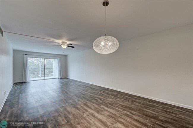 Photo - 4401 Martinique Ct Apartment