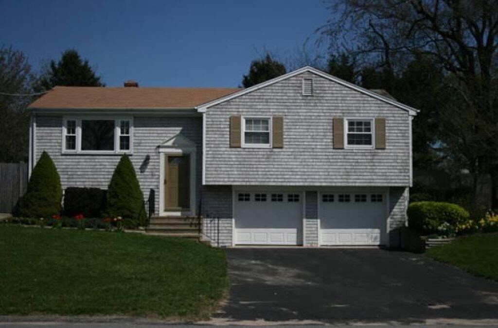 74 Buckwheat Ave, Portsmouth, RI 02871 House Rental in Portsmouth, RI