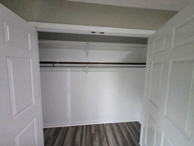 Foto del edificio - 124 Asbury Way