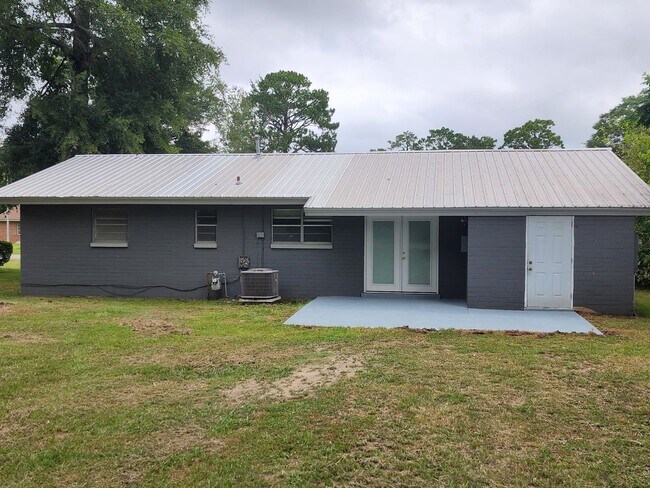 Foto del edificio - 2314 Tompkins Ave