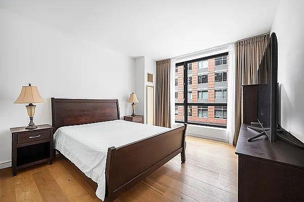 Foto principal - 2 bedroom in New York NY 10001