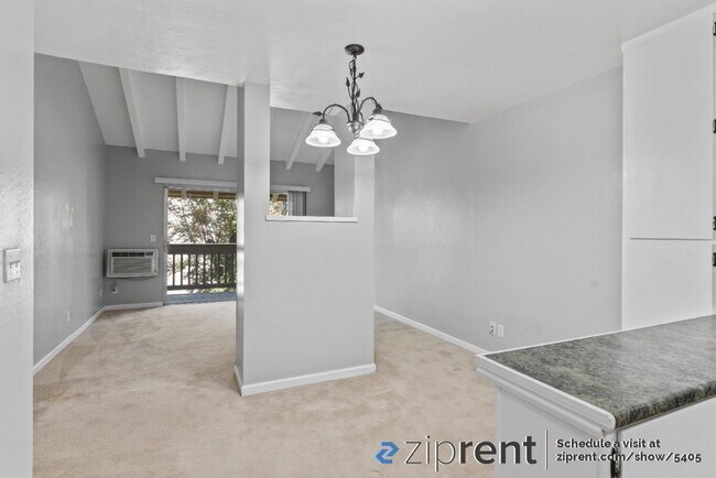 Foto del edificio - 2730 Oak Rd