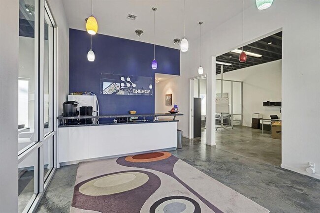 Building Photo - 5709 Val Verde St