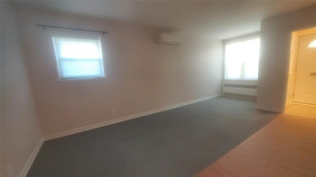 Foto del edificio - 65-06-65-75 75th Pl