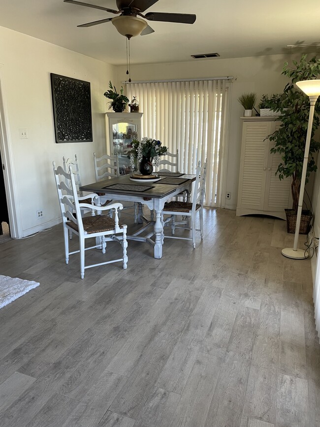 Building Photo - 1515 Lovely Ln