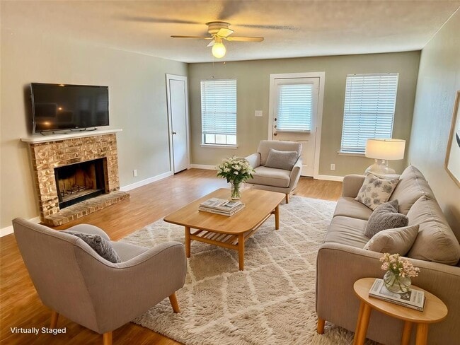 Building Photo - 505 Hedgewood Dr