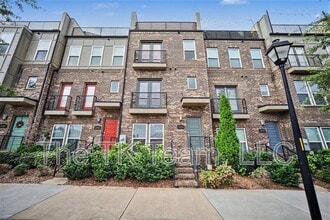 Building Photo - 2712 Grand Union Way