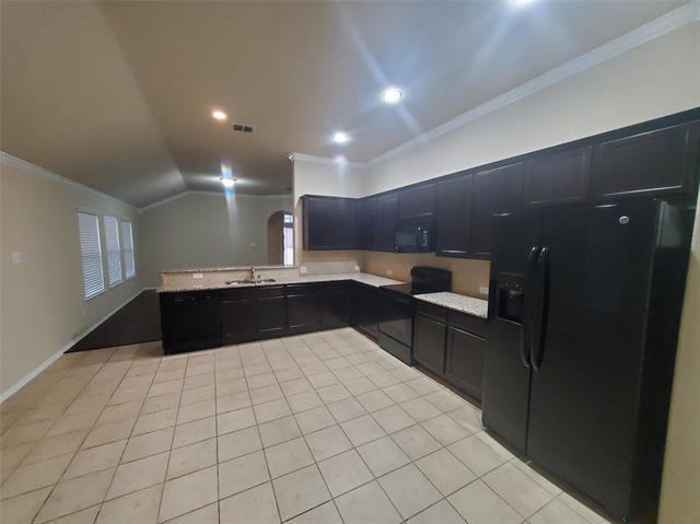 Building Photo - 612 Kiowa Dr