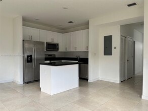 Building Photo - 25372 SW 135th Ave