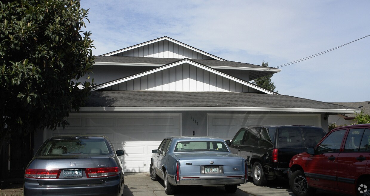 Building Photo - 1142 Rex Rd