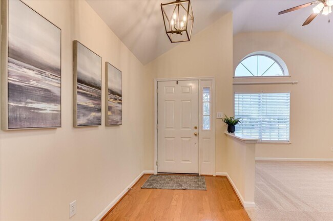 Foto del edificio - 4655 Wellington Ct