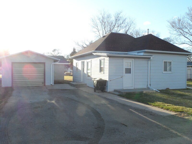 115 W 3rd St, Hershey, NE 69143 House Rental in Hershey, NE
