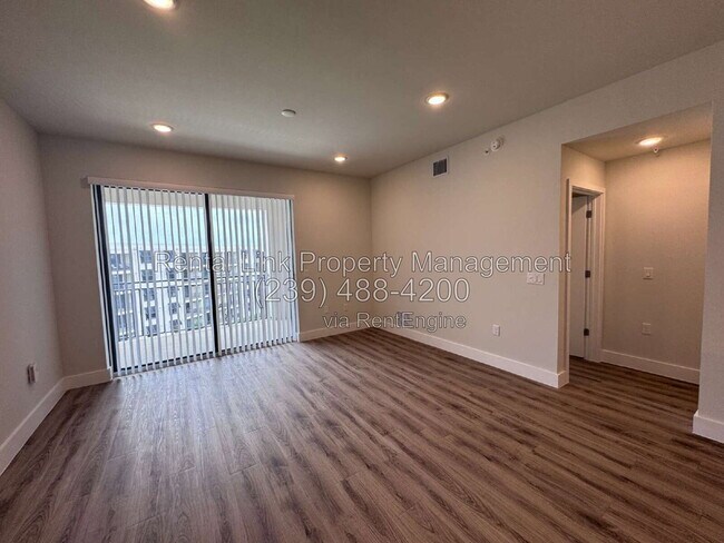 Building Photo - 414 Cape Coral Pkwy E