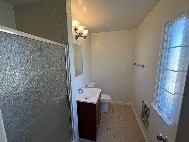 Foto del edificio - 3 Bed 2 Bath Home!