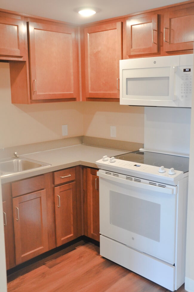 Building Photo - Westminster Apartments