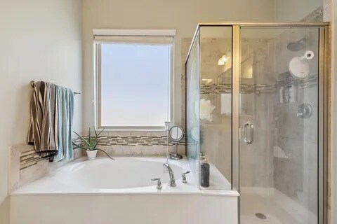 Foto del edificio - 9721 Bodega Bay Rd