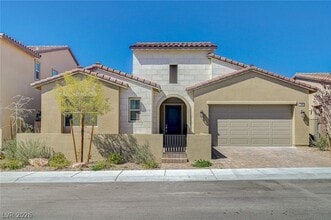 Building Photo - 131 Robledo St