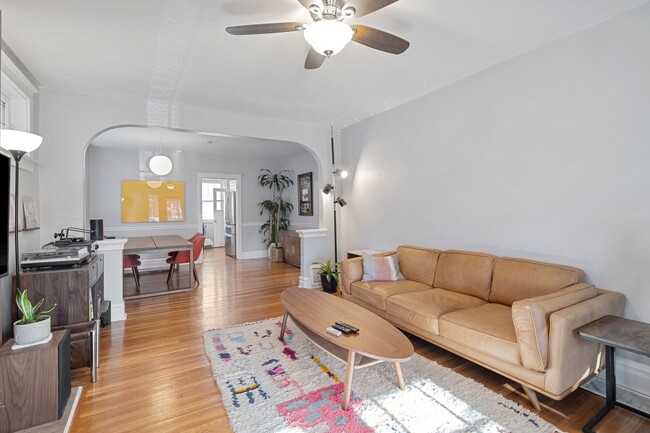 Building Photo - 2 Bed/ 1 Bath Single Family Ranch (Optiona...