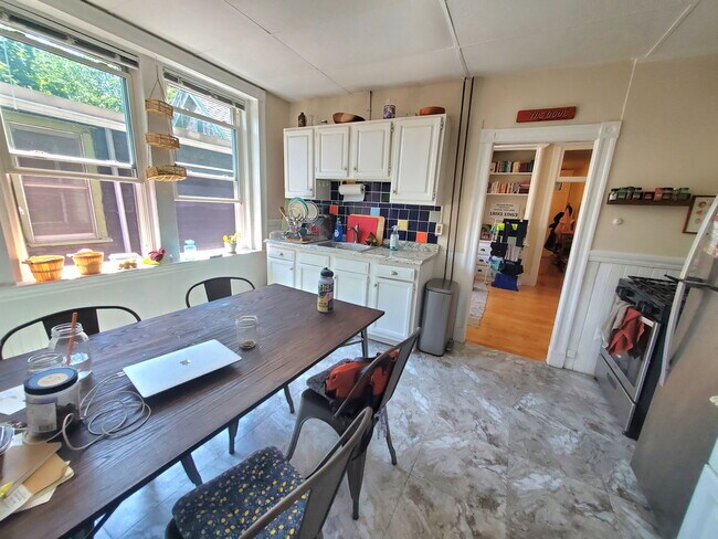 Foto del edificio - 280 Brookline St