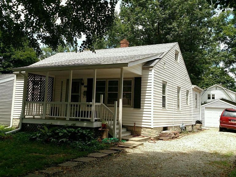 Hardwood floors House for Rent in Champaign, IL