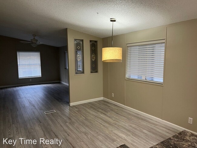 Building Photo - 3 br, 2 bath House - 1756 Forest Dr.