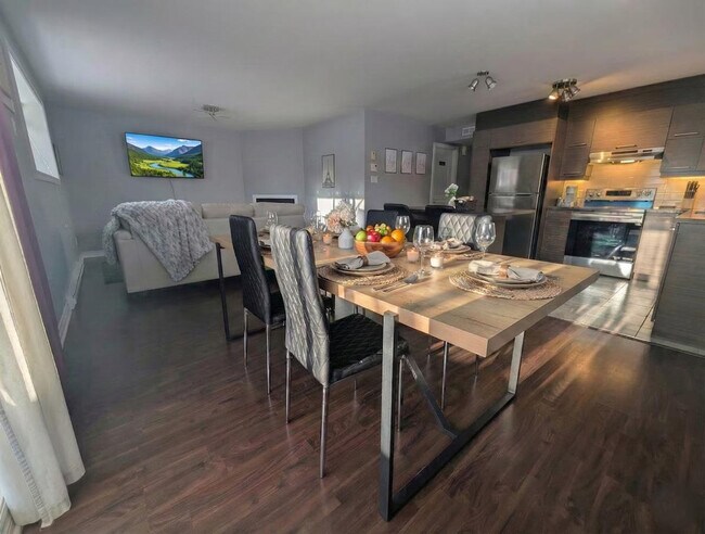 Photo du bâtiment - 5055 Chem. du Souvenir