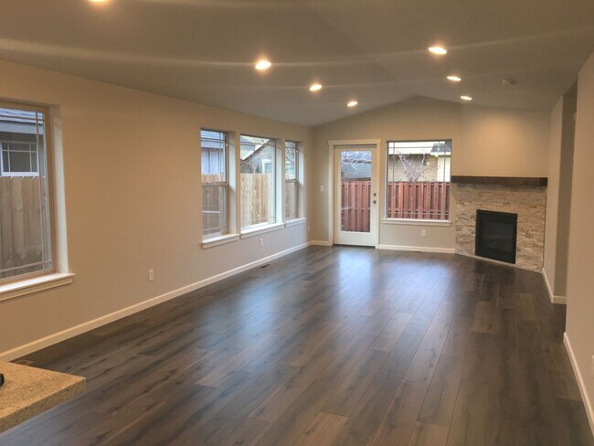 Foto del edificio - 3 Bedroom 2 Bath Home in Fieldstone Crossing