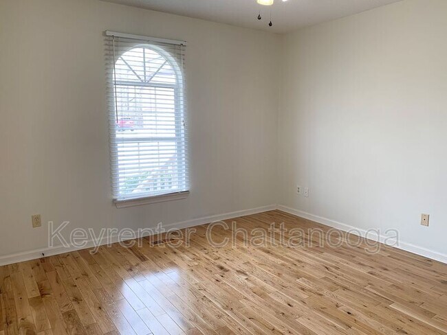 Foto del edificio - 6913 Benwood Dr
