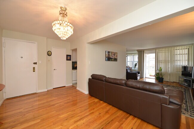 Foto del edificio - 2800 Coyle St