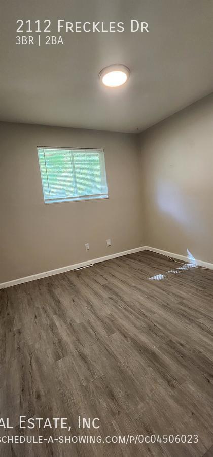 Building Photo - 2112 Freckles Dr