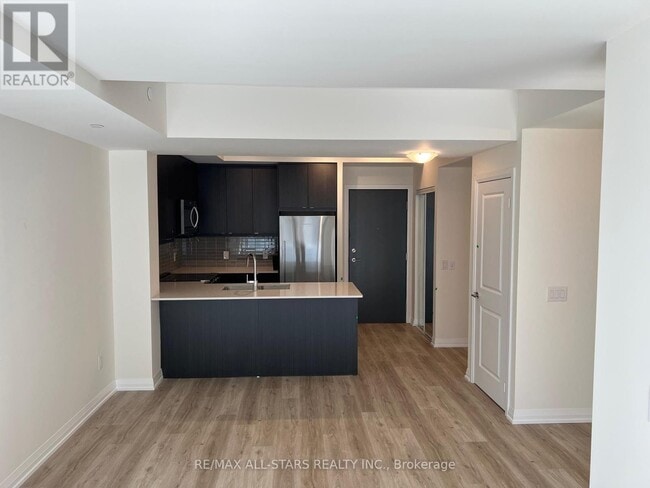Building Photo - 3270 Sheppard Ave E