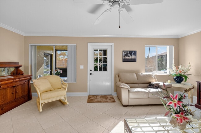 Foto del edificio - 426 Pine Glen Ln