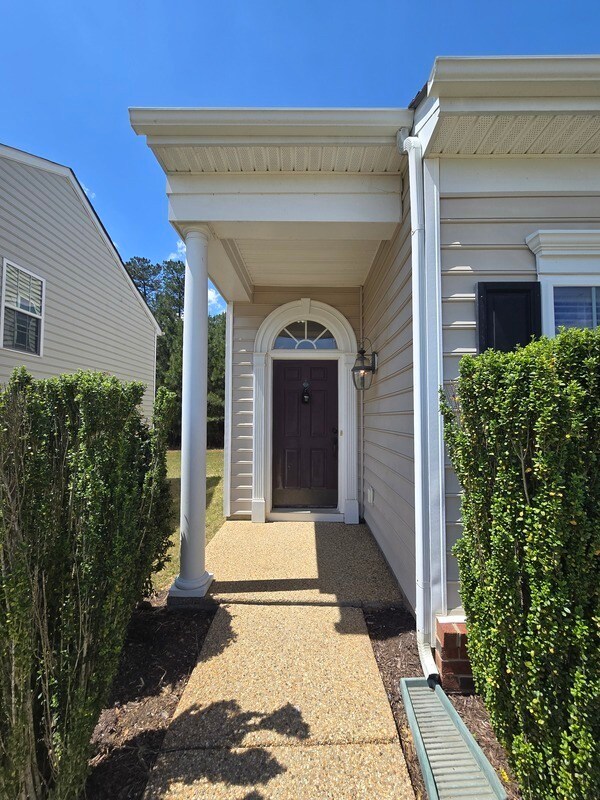 Building Photo - 5694 Hogan Bridge Dr