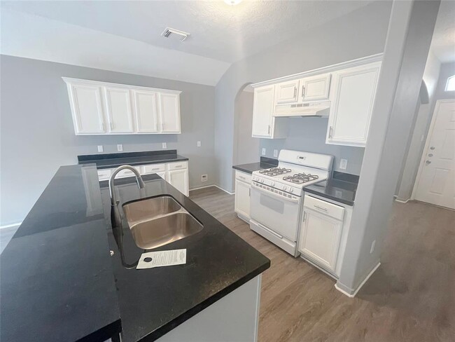 Building Photo - 11223 Northam Dr