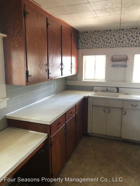 Building Photo - 3 br, 1 bath House - 2219 22nd Avenue