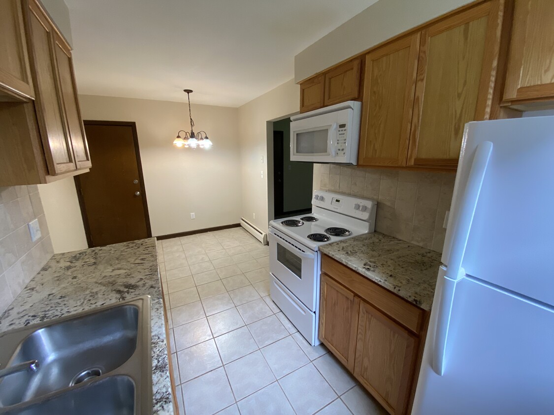 Foto principal - 737 Wright Ave