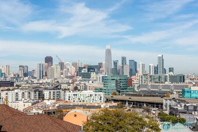 Building Photo - Potrero Hill: Remodeled Top Floor with City Views, Bonus Room & 2 Car Parking