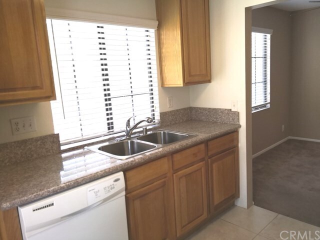 Foto del edificio - 2554 Olive Dr