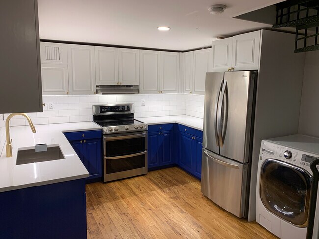 Cocina renovada - 25 N Broadway