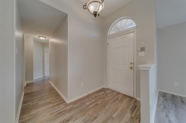 Foto del edificio - 10617 Memphis Dr