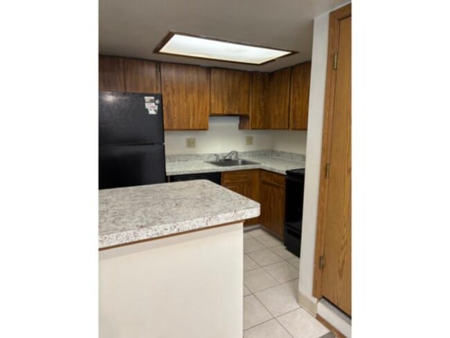 Building Photo - Windcreek Condominiums near Buckley and Mi...