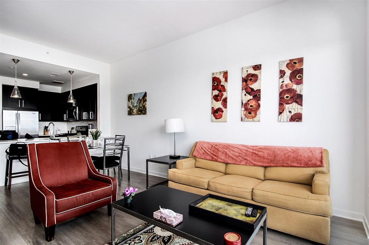 Foto principal - 1905 Holcombe Blvd